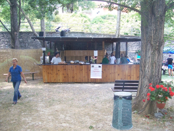  Image name: Parco13.jpg 
 width: 600 pixel 
 height: 451 pixel 
 Size: 290498 bytes 
 Click to enlarge 